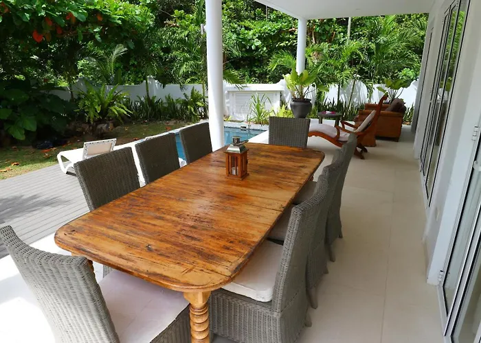 Las Brisas * Beau Vallon (Mahe)