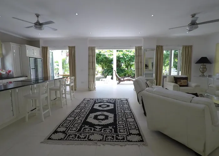 Las Brisas Beau Vallon (Mahe)