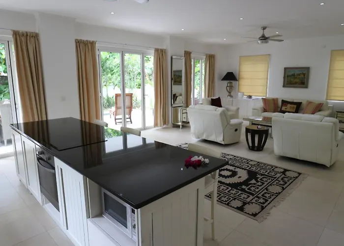 Las Brisas Villa